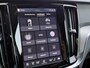 Volvo V60 T6 Plug-in hybrid AWD Plus Dark | Blis | Keyless | Trekhaak | 360 camera | Elektrische stoelen | AppleCarplay | Harman Kardon audio |