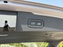 Volvo V60 T6 Plug-in hybrid AWD Plus Dark | Blis | Keyless | Trekhaak | 360 camera | Elektrische stoelen | AppleCarplay | Harman Kardon audio |