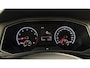 Volkswagen T-Roc 1.0 TSI Style Business TREKHAAK CARPLAY NAVI ADAPTIEF CRUISE.