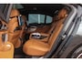 BMW 7-Serie 750i xDrive High Executive M-sport | Driving Assistant Plus | Massage | 360 camera | B&W audio | Gesture control | Panoramadak | Comfortstoelen | Stuurverwarming
