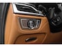 BMW 7-Serie 750i xDrive High Executive M-sport | Driving Assistant Plus | Massage | 360 camera | B&W audio | Gesture control | Panoramadak | Comfortstoelen | Stuurverwarming