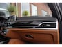 BMW 7-Serie 750i xDrive High Executive M-sport | Driving Assistant Plus | Massage | 360 camera | B&W audio | Gesture control | Panoramadak | Comfortstoelen | Stuurverwarming