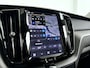 Volvo XC60 T6 Plug-in hybrid AWD Ultra Bright | Panoramadak | 360° camera | Luchtvering | Harman Kardon | Head-up display | Stoel- en Stuurverwarming | Trekhaak