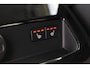Volvo V60 T6 Plug-in hybrid AWD Essential | Adaptieve Cruise Control Met Stuurhulp | BLIS Dodehoekdetectie | 19 inch lichtmetalen velgen | Verwarmbare Voor- en Achterstoelen | Stuurwielverwarming | Automatisch Dimmende Binnen- en Buitenspiegels | Park Assist Voor & Achter incl. Parkeercamera | Google Services | Elektrisch Verstelbare Lendensteun Met 2-Weg Verstelling