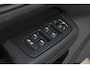 Volvo V60 T6 Plug-in hybrid AWD Essential | Adaptieve Cruise Control Met Stuurhulp | BLIS Dodehoekdetectie | 19 inch lichtmetalen velgen | Verwarmbare Voor- en Achterstoelen | Stuurwielverwarming | Automatisch Dimmende Binnen- en Buitenspiegels | Park Assist Voor & Achter incl. Parkeercamera | Google Services | Elektrisch Verstelbare Lendensteun Met 2-Weg Verstelling