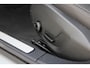 Volvo V60 T6 Plug-in hybrid AWD Essential | Adaptieve Cruise Control Met Stuurhulp | BLIS Dodehoekdetectie | 19 inch lichtmetalen velgen | Verwarmbare Voor- en Achterstoelen | Stuurwielverwarming | Automatisch Dimmende Binnen- en Buitenspiegels | Park Assist Voor & Achter incl. Parkeercamera | Google Services | Elektrisch Verstelbare Lendensteun Met 2-Weg Verstelling