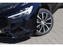 Volvo XC60 2.0 T6 Plug-in hybrid AWD Ultimate Dark | Trekhaak | Pano | Camera |