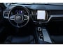 Volvo XC60 2.0 T6 Plug-in hybrid AWD Ultimate Dark | Trekhaak | Pano | Camera |