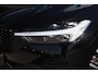 Volvo XC60 2.0 T6 Plug-in hybrid AWD Ultimate Dark | Trekhaak | Pano | Camera |