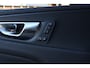 Volvo XC60 2.0 T6 Plug-in hybrid AWD Ultimate Dark | Trekhaak | Pano | Camera |