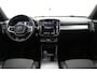 Volvo XC40 T2 Business Pro | Panoramadak | BLIS | Camera | Trekhaak | Adaptieve Cruise | Stoelverwarming / Stuurwielverwarming |