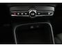 Volvo XC40 T2 Business Pro | Panoramadak | BLIS | Camera | Trekhaak | Adaptieve Cruise | Stoelverwarming / Stuurwielverwarming |