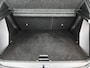 Peugeot e-2008 EV Allure Avantage 54 kWh | Achteruitrijcamera | LMV 17" | Keyless | Dodehoekdetectie | Climate Control | Apple Carplay/Android Auto | Adaptieve Cruise Control | Warmtepomp