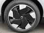 Volvo EX30 Single Motor Extended Range Plus 69 kWh | Apple Carplay / Android Auto | Navigatie | Stoel- Stuurverwarming | Trekhaak | Climate Control | Achteruitrijcamera | Parkeersensoren | Elektrische Achterklep | Cruise Control | Lichtmetalen Velgen |