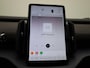 Volvo EX30 Single Motor Extended Range Plus 69 kWh | Apple Carplay / Android Auto | Navigatie | Stoel- Stuurverwarming | Trekhaak | Climate Control | Achteruitrijcamera | Parkeersensoren | Elektrische Achterklep | Cruise Control | Lichtmetalen Velgen |
