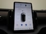 Volvo EX30 Single Motor Extended Range Plus 69 kWh | Apple Carplay / Android Auto | Navigatie | Stoel- Stuurverwarming | Trekhaak | Climate Control | Achteruitrijcamera | Parkeersensoren | Elektrische Achterklep | Cruise Control | Lichtmetalen Velgen |