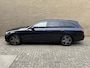 Mercedes-Benz E-klasse Estate 300 e Business Solution AMG | Panoramadak | Leder interieur | Burmester | 360 camera | Verwarmde voorstoelen | Elektrische achterklep | Sfeerverlichting | LED | Keyless | Volledig onderhouden