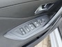Peugeot e-308 SW Style EV 54 kWh | Nieuwe Auto | Tot 8 jaar Garantie | Tot 420 Km WLTP | Navigatie via Telefoon | Warmtepomp | 18" Lichtmetalen Velgen | Adaptieve Cruise Control met Drive Assist | Full LED Verlichting | Apple Carplay/Android Auto.