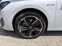 Peugeot e-308 SW Style EV 54 kWh | Nieuwe Auto | Tot 8 jaar Garantie | Tot 420 Km WLTP | Navigatie via Telefoon | Warmtepomp | 18" Lichtmetalen Velgen | Adaptieve Cruise Control met Drive Assist | Full LED Verlichting | Apple Carplay/Android Auto.