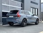 Volvo XC60 2.0 T6 Plug-in hybrid AWD R-Design Long Range | 350 pk | Dark | Trekhaak | Pano | Leder | 21 inch