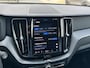 Volvo XC60 2.0 T6 Plug-in hybrid AWD R-Design Long Range | 350 pk | Dark | Trekhaak | Pano | Leder | 21 inch