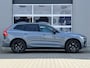 Volvo XC60 2.0 T6 Plug-in hybrid AWD R-Design Long Range | 350 pk | Dark | Trekhaak | Pano | Leder | 21 inch