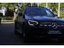 Mercedes-Benz GLC 300e 4MATIC AMG*Perfect Onderh.*Pano/Elek. Trekhaak/Night/Treeplanken/Diamond Grille/LED/DAB/Camera/Parkeersens.V+A/20 inch LM*