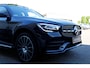 Mercedes-Benz GLC 300e 4MATIC AMG*Perfect Onderh.*Pano/Elek. Trekhaak/Night/Treeplanken/Diamond Grille/LED/DAB/Camera/Parkeersens.V+A/20 inch LM*