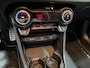 Kia Picanto 1.0 DPI GT-Line Stoel en Stuur verwarming, Schuif kantel dak, Apple Carplay/Android Auto, Navigatie, Camera.