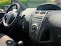 Toyota Yaris 1.0 VVTi Cool *AIRCO*5DRS*ELEKTR. RAMEN*NW. APK*STUURBEKR.*