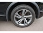 Volkswagen Tiguan 1.5 TSI R-Line '21 LEER, PANO, BLACKLINE, ACC, TREKH.