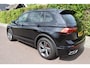 Volkswagen Tiguan 1.5 TSI R-Line '21 LEER, PANO, BLACKLINE, ACC, TREKH.