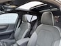Volvo EX40 Single Motor Extended Range Ultra 82 kWh | Stuur-/Stoelverwarming | Trekhaak | Adaptieve LED Koplampen | Getint Glas | Schuif-/Kanteldak | Warmtepomp | BLIS | Adaptieve Cruise Control |