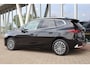 BMW 2-Serie Active Tourer (u06) 225e XDRIVE 245PK LUXURY LINE Panodak | Trekhaak | Leer | Memory | Camera | Live Cockpit |