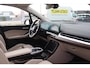 BMW 2-Serie Active Tourer (u06) 225e XDRIVE 245PK LUXURY LINE Panodak | Trekhaak | Leer | Memory | Camera | Live Cockpit |