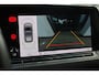 Volkswagen Golf 1.5 eTSI R-Line Business+ panoramadak, 18" LMV Bakersfield, LED matrix,  navigatie, stoelverwarming, side assist, ACC,  spiegel pakket, stuurwielverwarming, privacy glas.