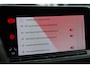 Volkswagen Golf 1.5 eTSI R-Line Business+ panoramadak, 18" LMV Bakersfield, LED matrix,  navigatie, stoelverwarming, side assist, ACC,  spiegel pakket, stuurwielverwarming, privacy glas.