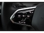 Volkswagen Golf 1.5 eTSI R-Line Business+ 150PK / 110kW DSG, Panoramadak, 18" 'Bakersfield' LMV, LED Matrix (IQ.Lights), navigatie, verwarmbare voorstoelen, dodehoekdetectie (side assist), adaptieve cruise control (acc), elektrisch verstel-, verwarm- en inklapbare buitenspiegels (spiegel pakket), verwarmbaar multifunctioneel lederen stuurwiel, privacy glas, Apple Carplay & Android Auto, DAB+, achteruitrijcamera (rear view), parkeersensoren voor en achter (pdc), keyless start & entry etc.