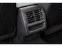 Volkswagen Golf 1.5 eTSI R-Line Business+ 150PK / 110kW DSG, Panoramadak, 18" 'Bakersfield' LMV, LED Matrix (IQ.Lights), navigatie, verwarmbare voorstoelen, dodehoekdetectie (side assist), adaptieve cruise control (acc), elektrisch verstel-, verwarm- en inklapbare buitenspiegels (spiegel pakket), verwarmbaar multifunctioneel lederen stuurwiel, privacy glas, Apple Carplay & Android Auto, DAB+, achteruitrijcamera (rear view), parkeersensoren voor en achter (pdc), keyless start & entry etc.