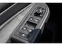 Volkswagen Golf 1.5 eTSI R-Line Business+ panoramadak, 18" LMV Bakersfield, LED matrix,  navigatie, stoelverwarming, side assist, ACC,  spiegel pakket, stuurwielverwarming, privacy glas.