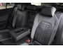 Volkswagen Golf 1.5 eTSI R-Line Business+ 150PK / 110kW DSG, Panoramadak, 18" 'Bakersfield' LMV, LED Matrix (IQ.Lights), navigatie, verwarmbare voorstoelen, dodehoekdetectie (side assist), adaptieve cruise control (acc), elektrisch verstel-, verwarm- en inklapbare buitenspiegels (spiegel pakket), verwarmbaar multifunctioneel lederen stuurwiel, privacy glas, Apple Carplay & Android Auto, DAB+, achteruitrijcamera (rear view), parkeersensoren voor en achter (pdc), keyless start & entry etc.