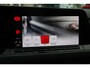 Volkswagen Golf 1.5 eTSI R-Line Business+ 150PK / 110kW DSG, Panoramadak, 18" 'Bakersfield' LMV, LED Matrix (IQ.Lights), navigatie, verwarmbare voorstoelen, dodehoekdetectie (side assist), adaptieve cruise control (acc), elektrisch verstel-, verwarm- en inklapbare buitenspiegels (spiegel pakket), verwarmbaar multifunctioneel lederen stuurwiel, privacy glas, Apple Carplay & Android Auto, DAB+, achteruitrijcamera (rear view), parkeersensoren voor en achter (pdc), keyless start & entry etc.
