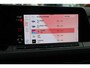 Volkswagen Golf 1.5 eTSI R-Line Business+ 150PK / 110kW DSG, Panoramadak, 18" 'Bakersfield' LMV, LED Matrix (IQ.Lights), navigatie, verwarmbare voorstoelen, dodehoekdetectie (side assist), adaptieve cruise control (acc), elektrisch verstel-, verwarm- en inklapbare buitenspiegels (spiegel pakket), verwarmbaar multifunctioneel lederen stuurwiel, privacy glas, Apple Carplay & Android Auto, DAB+, achteruitrijcamera (rear view), parkeersensoren voor en achter (pdc), keyless start & entry etc.