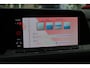 Volkswagen Golf 1.5 eTSI R-Line Business+ 150PK / 110kW DSG, Panoramadak, 18" 'Bakersfield' LMV, LED Matrix (IQ.Lights), navigatie, verwarmbare voorstoelen, dodehoekdetectie (side assist), adaptieve cruise control (acc), elektrisch verstel-, verwarm- en inklapbare buitenspiegels (spiegel pakket), verwarmbaar multifunctioneel lederen stuurwiel, privacy glas, Apple Carplay & Android Auto, DAB+, achteruitrijcamera (rear view), parkeersensoren voor en achter (pdc), keyless start & entry etc.