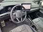 Volkswagen Golf 1.5 eTSI R-Line 360° Camera - NL Auto - Stuur en Stoelverwarming
