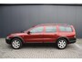 Volvo V70 Cross Country 2.4 T Comfort Line AUTOMAAT - KOPPAKKING DEFECT
