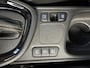 Toyota Yaris Cross 1.5 Hybrid Launch Edition Stuur/Stoel en voorruitverwarming, Parkeersensoren, trekhaak zeer luxe!