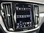 Volvo V60 2.0 B3 Momentum Advantage Adaptive Cruise / BLIS Dode hoek waarschuwing / Leer / verw. voorstoelen en stuurwiel / park assist V+A(-camera) / verw. voorruit / draadloos opladen telefoon