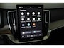 Volvo XC90 T8 Plug-in hybrid AWD Ultra Dark | Panoramadak | Luchtvering | Head-up display | 360 graden camera | Verwarmbare voorstoelen+achterbank+stuurwiel | Premium audio by Bowers&Wilkins | 7 zits | 21 inch Lichtmetalen velgen |