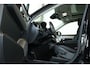 Volvo XC90 T8 Plug-in hybrid AWD Ultra Dark | Panoramadak | Luchtvering | Head-up display | 360 graden camera | Verwarmbare voorstoelen+achterbank+stuurwiel | Premium audio by Bowers&Wilkins | 7 zits | 21 inch Lichtmetalen velgen |
